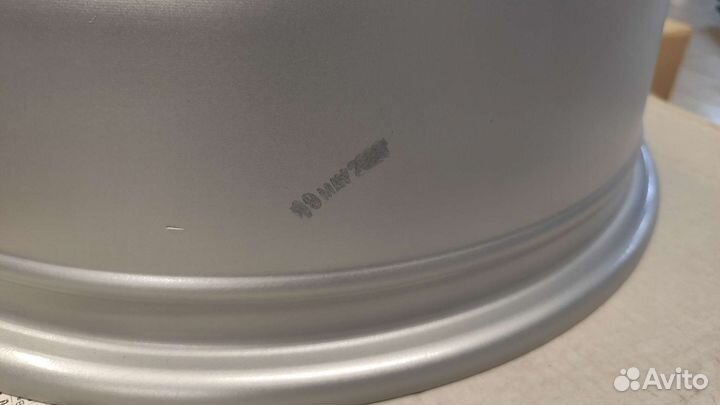 Диск на VW Amarok R17 2H0601025J 8z8