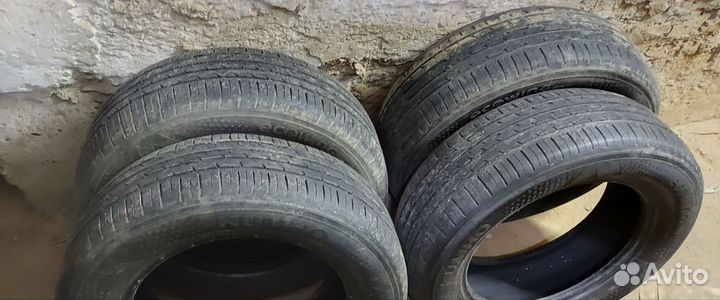 Kumho Ecowing ES31 215/60 R16 95V