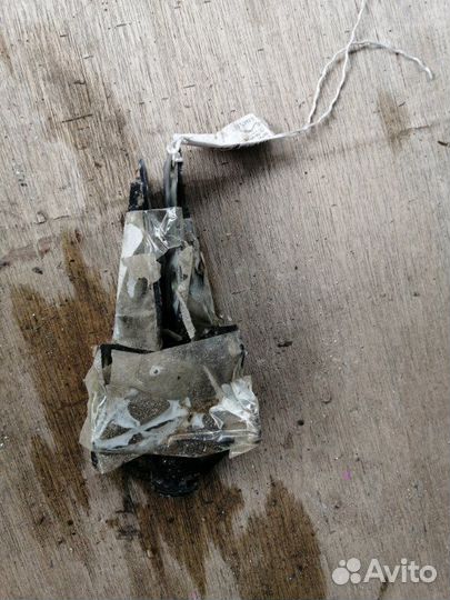 Петля капота Mitsubishi Colt Z21A 2008