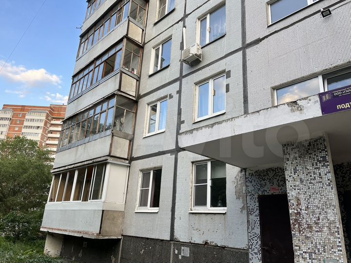 4-к. квартира, 80 м², 2/9 эт.