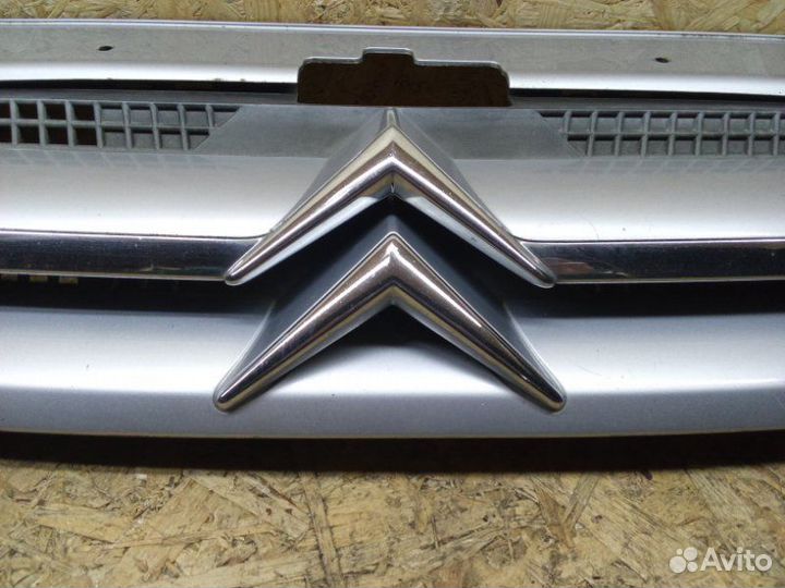 Решетка радиатора Citroen Berlingo 2006