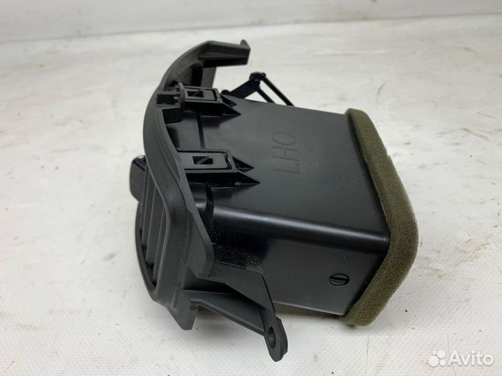 Дефлектор левый Nissan Pathfinder R51 4.0 2004