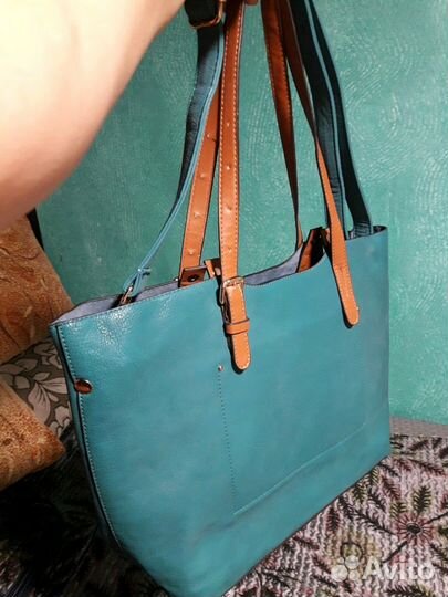 Сумка женская,новая,кожаная, с вкладышем еще одной