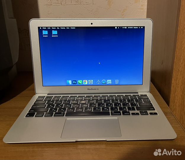 Apple MacBook Air (11-inch, Mid 2012)