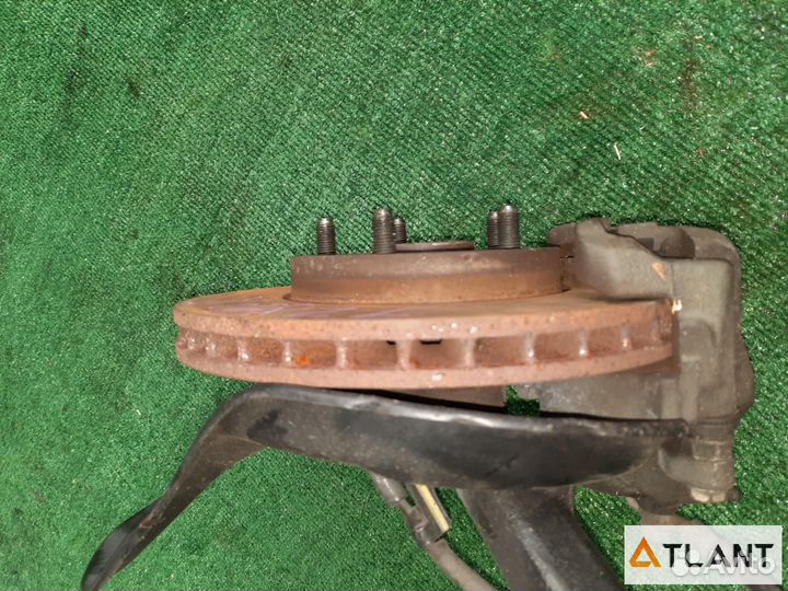 Ступица передняя правая toyota mark II