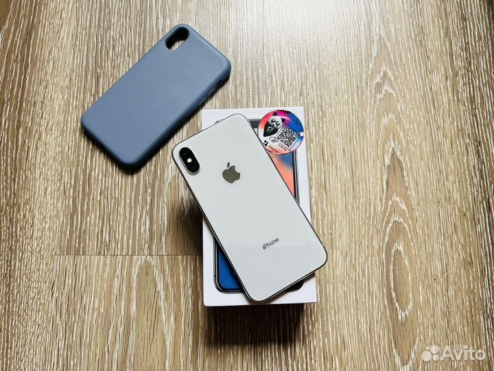iPhone X, 64 ГБ