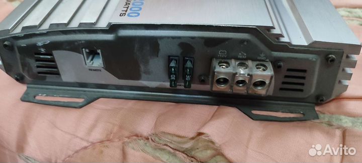 Автомобильный усилитель