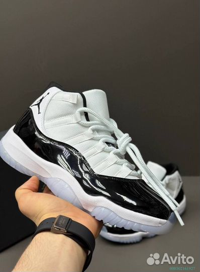 Кроссовки Nike Air Jordan 11