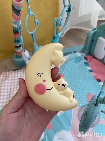 Развивающий коврик с пианино