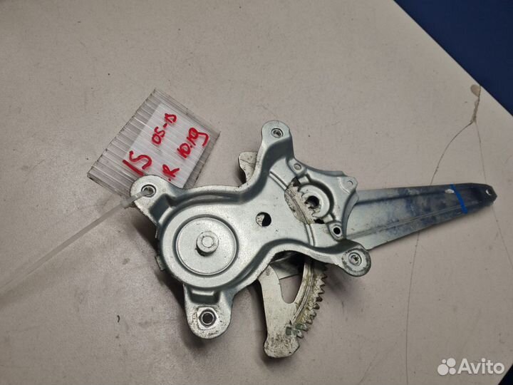 Стеклоподъемник задний правый Lexus IS XE20 2005-2