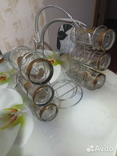 Подставка с стаканами