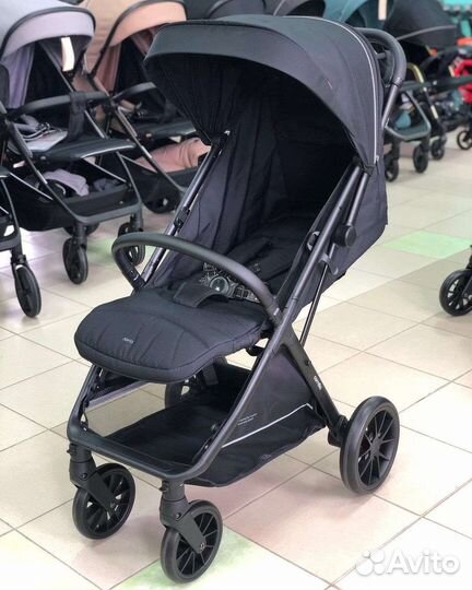 Всесезонная коляска Carrello Nero 2023 до 22кг