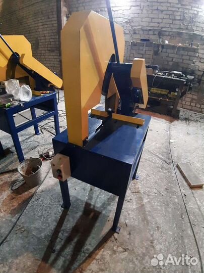 Отрезной станок