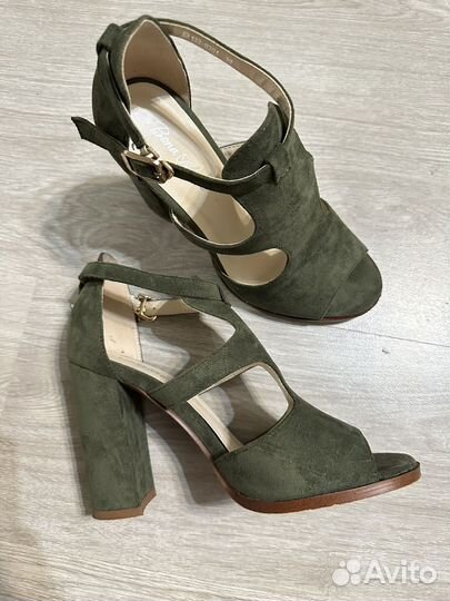 Босоножки женские 38 размер