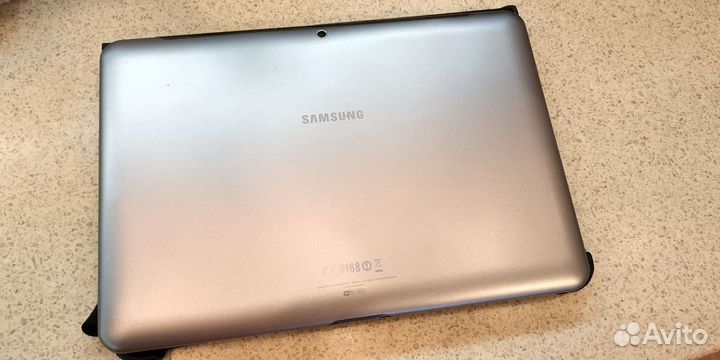 Неисправный планшет Galaxy Tab 2 GT-P5100
