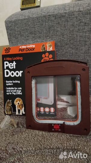 Дверца для кошек и собак