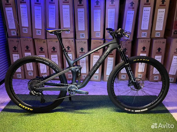 Топовый Trek Top Fuel 9.8 GX AXS RockShox Sid