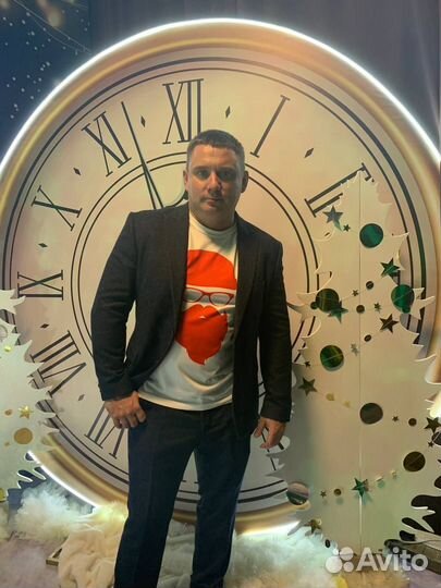 Ведущий + DJ + оборудование + живая музыка