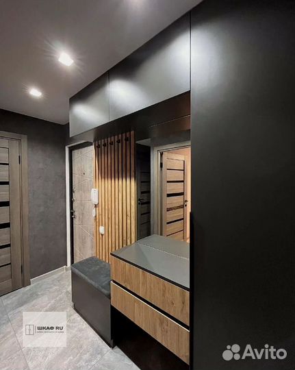 Шкаф двухстворчатый