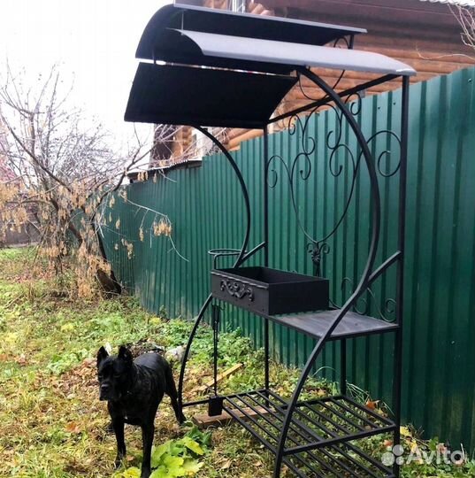 Мангал с крышей