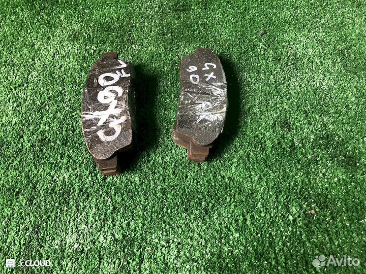 Тормозные колодки на toyota mark II GX90 1GFE