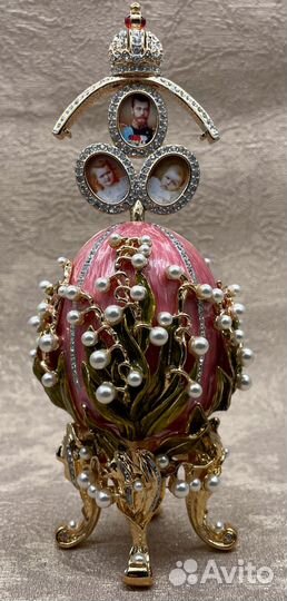 Яйцо Императорское Ландыш с портретами (3 цвета)