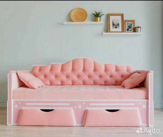 Детская кроватка с каретной стяжкой