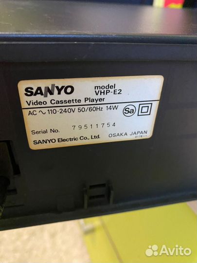 Видеомагнитофон sanyo