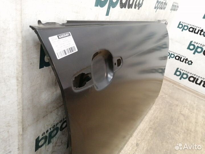 Панель двери передняя правая 67111-02070 Toyota