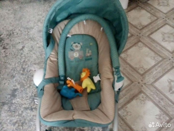 Шезлонг детский