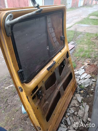 Дверь боковая раздвижная газель