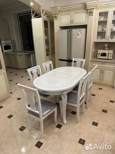 Кухонный стол/стол и стулья