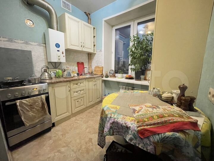 2-к. квартира, 46 м², 3/3 эт.