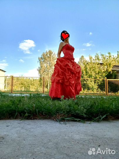 Продаю выпускное платье