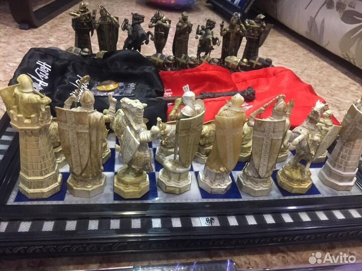 Шахматы гарри поттер(на Авито доставке)