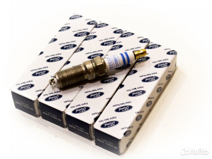 Свеча зажигания