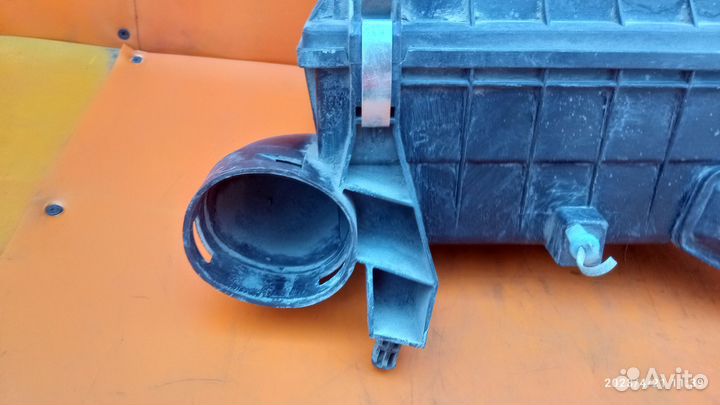 Корпус воздушного фильтра Mitsubishi Space Star