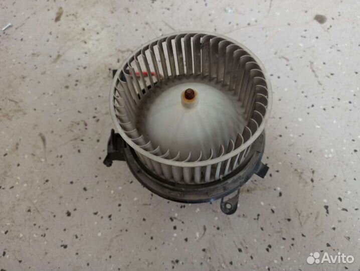 Моторчик печки Mercedes W204