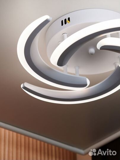 Люстра светодиодная потолочная 5 ламп