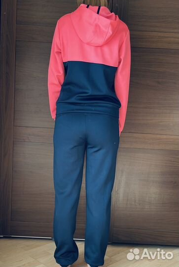 Костюм спортивный женский 44 размер