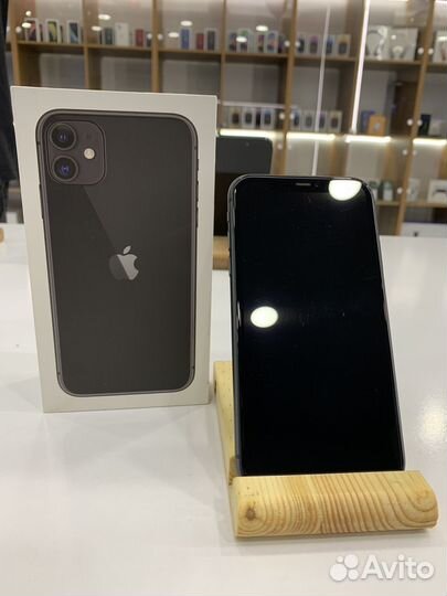 iPhone 11, 64 ГБ