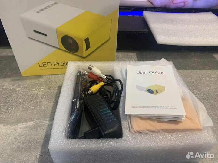 Мини проектор LED Рrоjесtоr YG 300