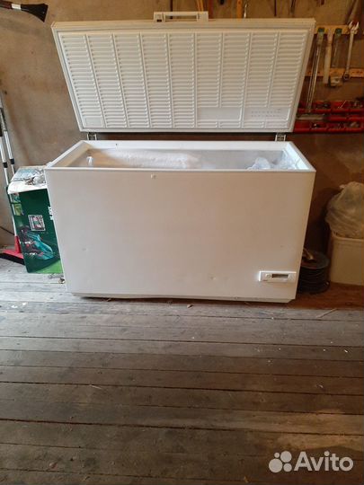 Морозильный ларь с глухой крышкой бу