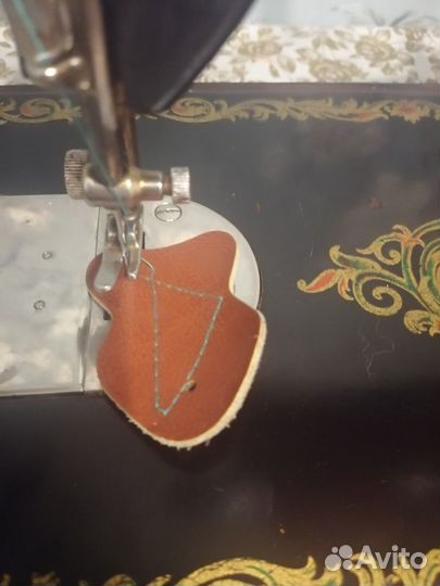 Швейная машина