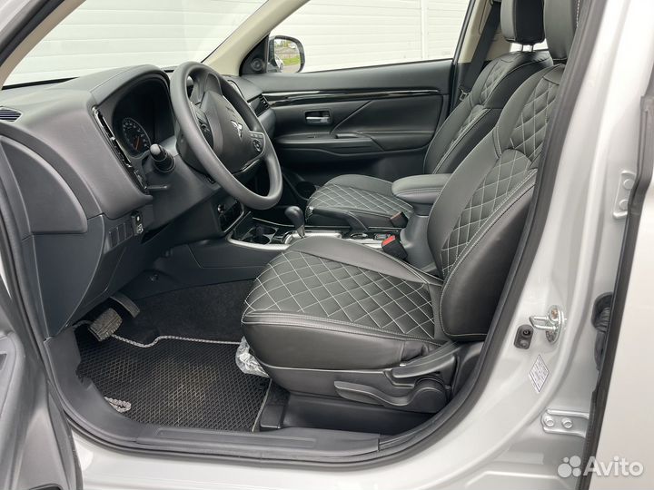 Mitsubishi Outlander 2.0 CVT, 2022, 27 км