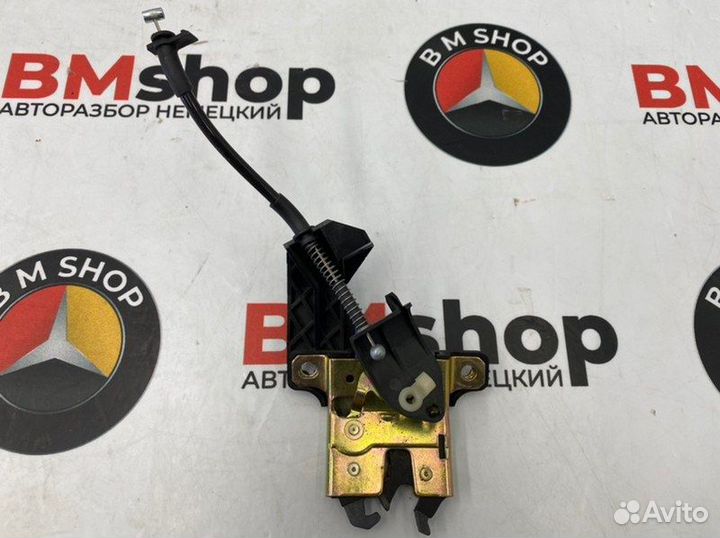 Замок крышки багажника Audi A4 8Е AMB 1.8T 2002