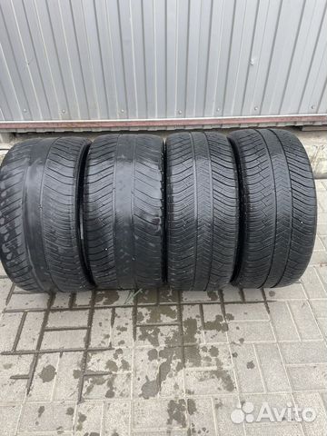 Michelin Agilis Alpin 255/40 R20 и 285/35 R20