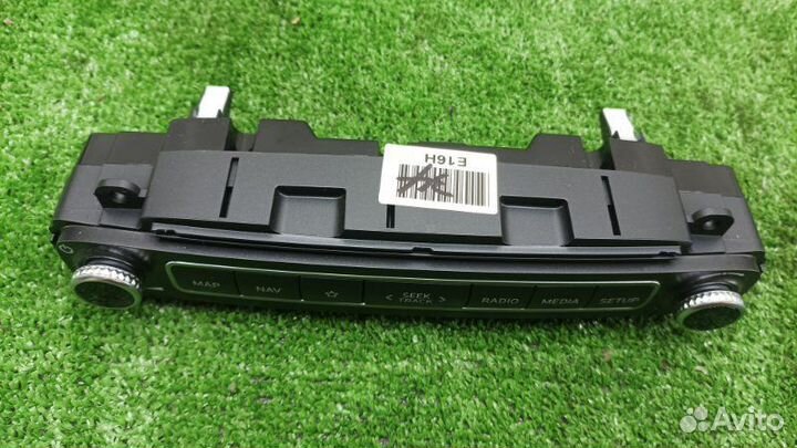 Блок кнопок Hyundai Santa Fe (Tm) TM G4KM 2020