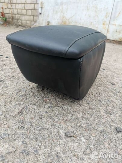 Подлокотник в авто на skoda octavia