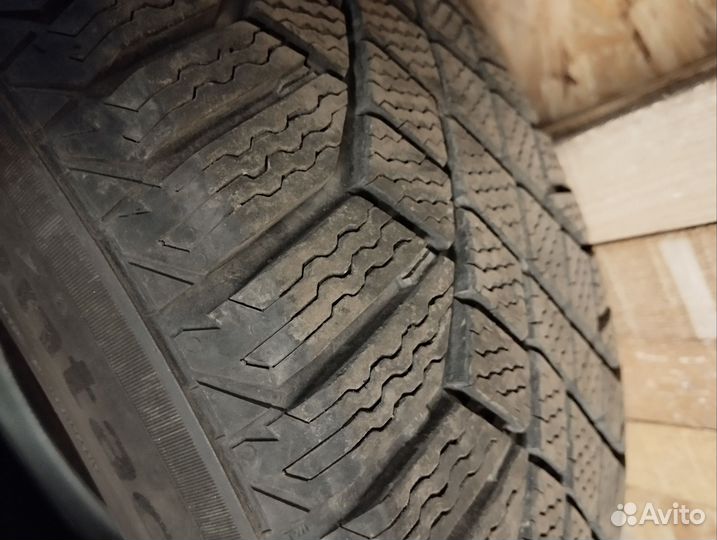 Continental ContiVikingContact 7 225/55 R18